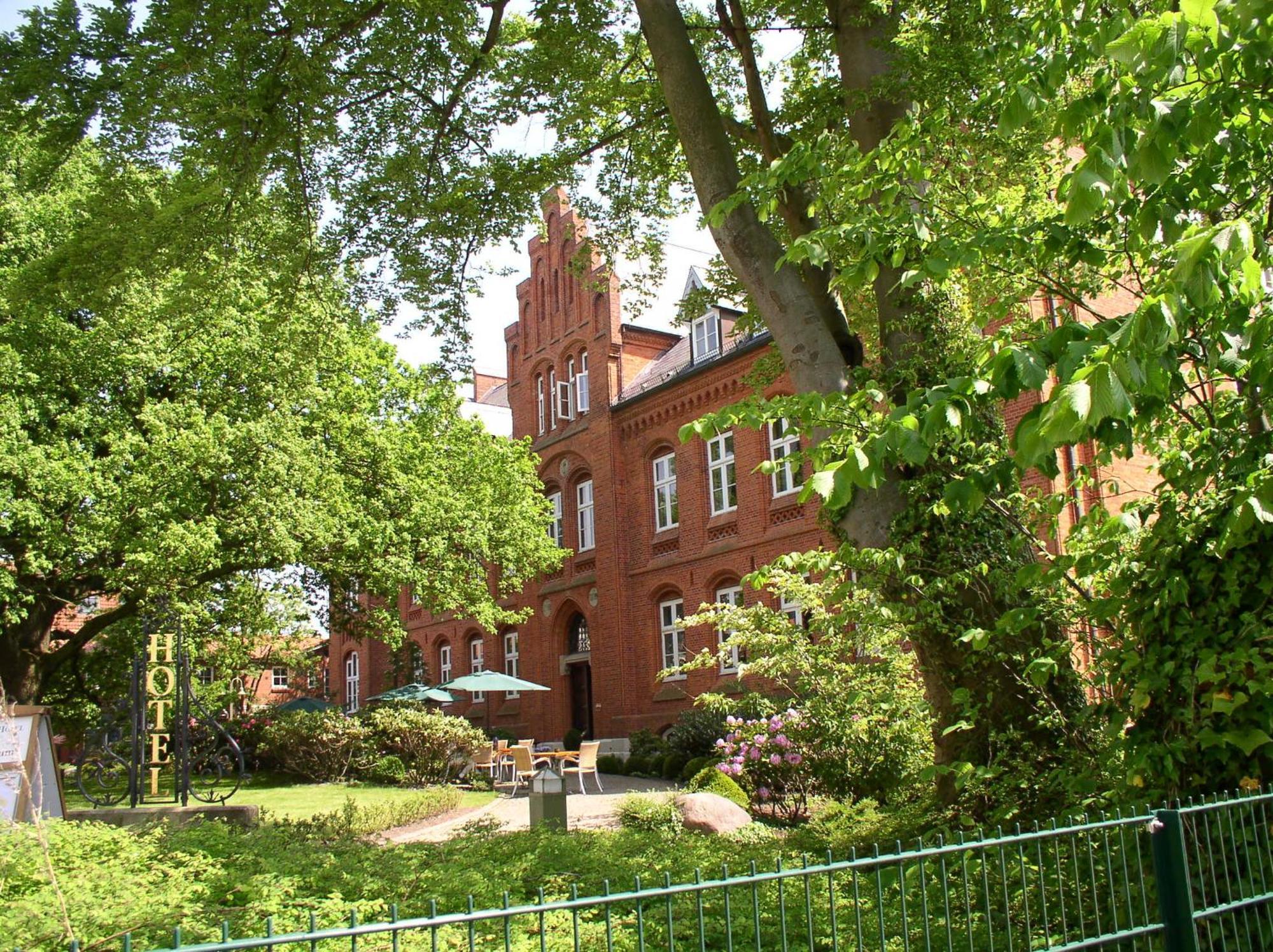 Hotel Altes Gymnasium Husum  Luaran gambar