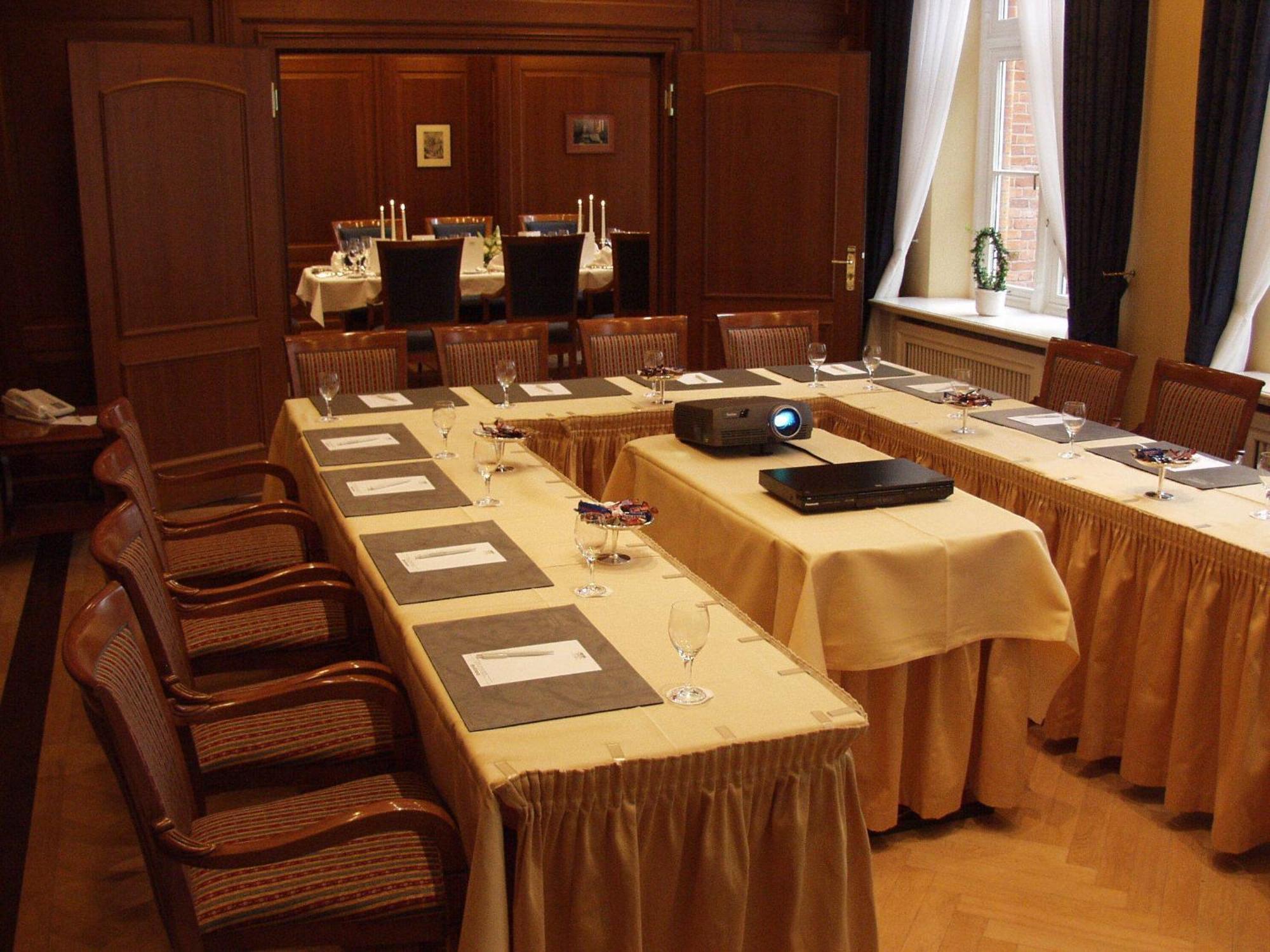 Hotel Altes Gymnasium Husum  Luaran gambar